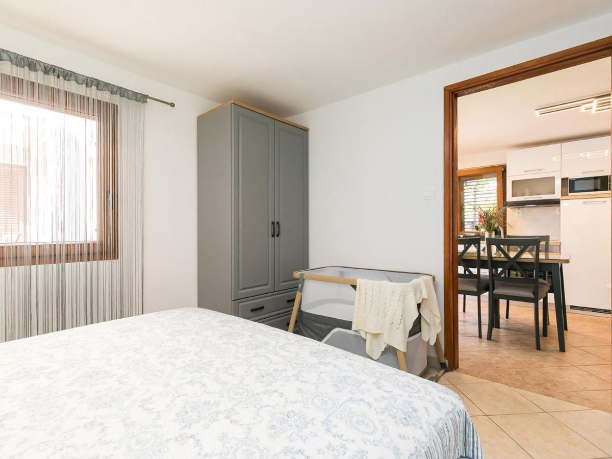 Apartman Lavanda New 2021 Пореч Екстериор снимка