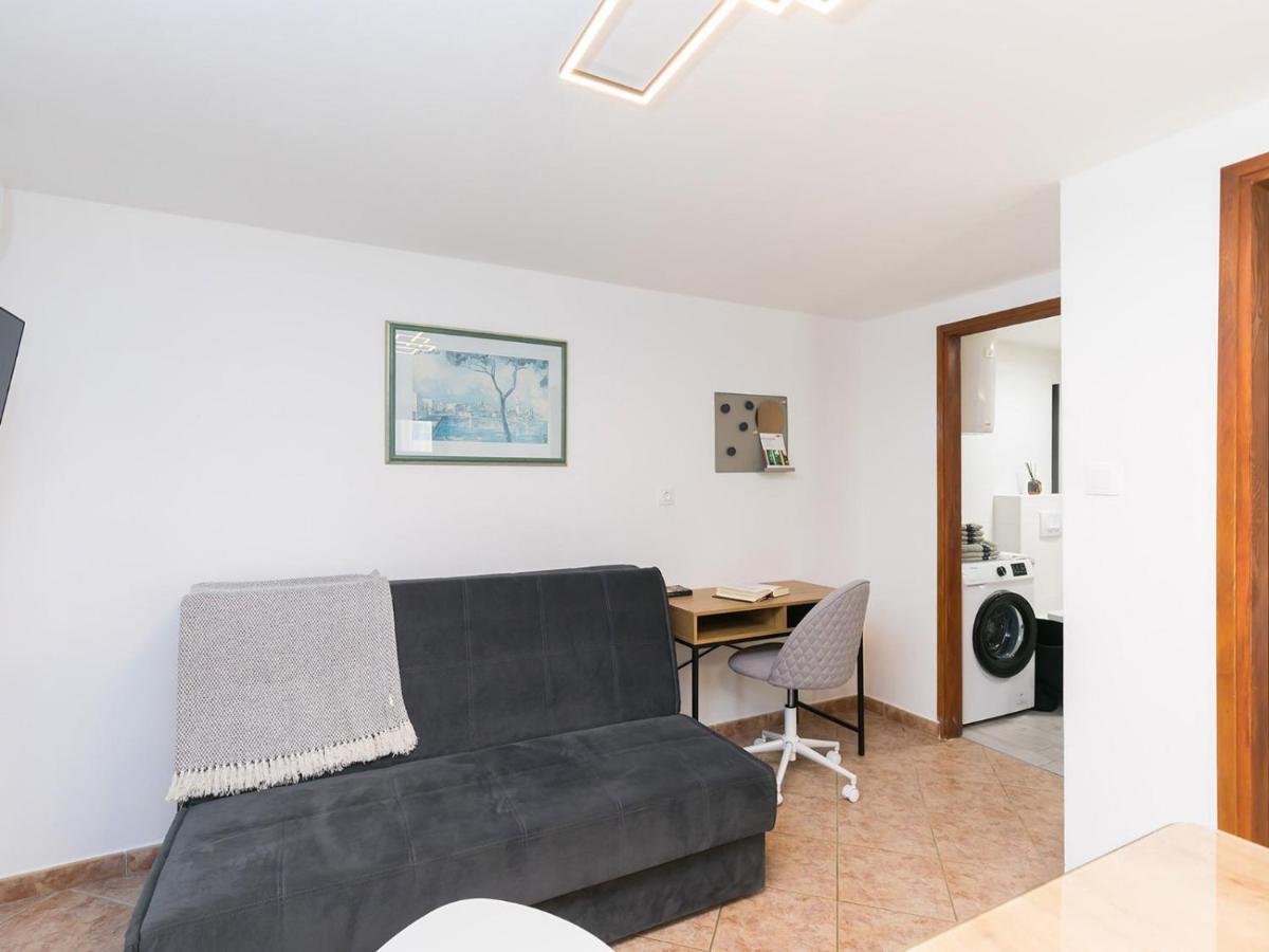 Apartman Lavanda New 2021 Пореч Екстериор снимка